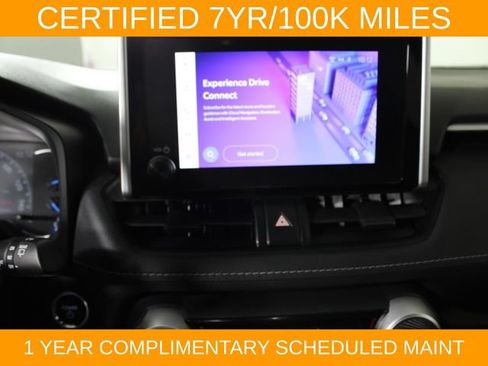 Used 2025 Toyota RAV4 XLE AWD/4WD image 23