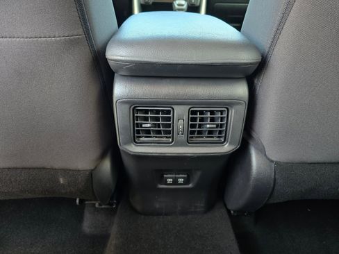Used 2020 Toyota RAV4 XLE w/ Convenience Package FWD image 24