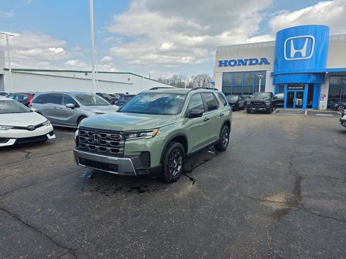 New 2026 Honda Pilot TrailSport image 7