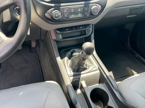 Used 2016 Chevrolet Colorado W/T RWD image 14