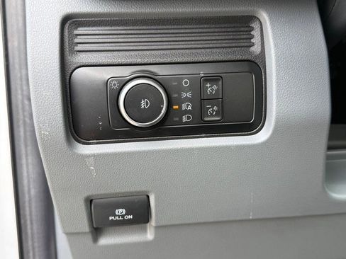 Certified 2024 Ford F550 4x4 Regular Cab Super Duty image 24