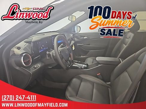 New 2026 Chevrolet Trax RS w/ Driver Confidence Package FWD image 9