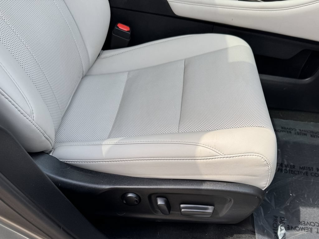 Used 2021 Lexus RX 450h AWD w/ Premium Package image 39