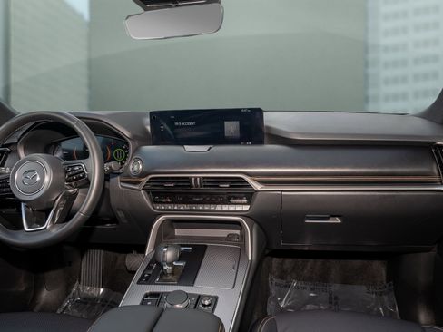 Used 2025 MAZDA CX-90 3.3 Turbo S w/ Premium Package image 19