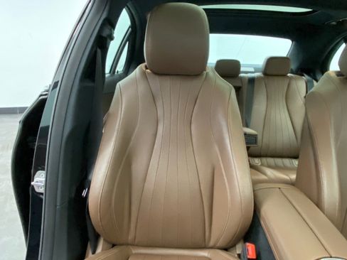 Used 2018 Mercedes-Benz E 300 4MATIC w/ Premium 2 Package image 24