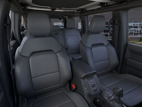 New 2025 Ford Bronco Badlands image 10
