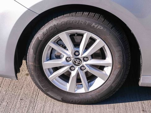 Used 2025 Toyota Camry LE FWD image 10