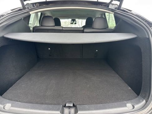 Used 2023 Tesla Model Y Long Range image 7