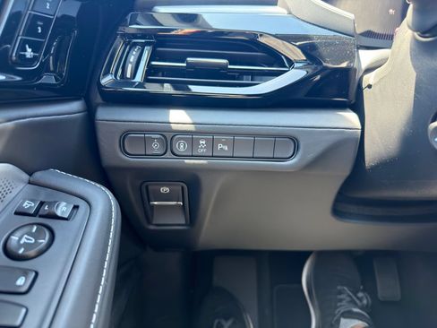 Certified 2026 Acura MDX FWD w/ Technology Package image 17