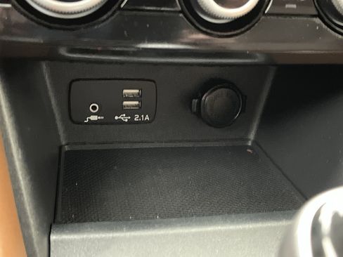 Used 2019 Subaru Forester Touring image 23