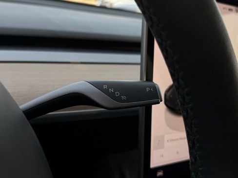 Used 2023 Tesla Model Y Long Range image 22