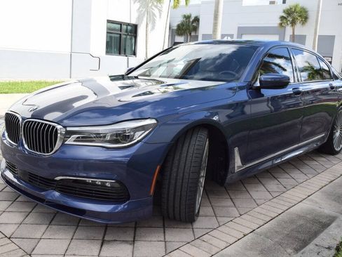 Used 2017 BMW ALPINA B7 xDrive AWD/4WD image 2