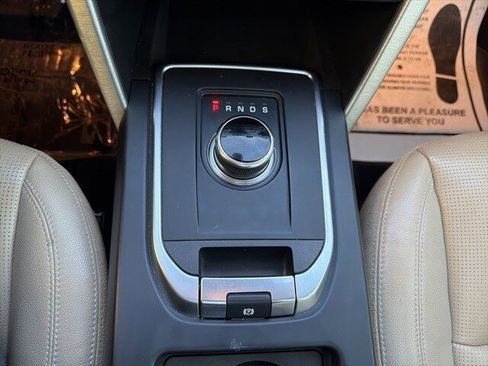 Used 2018 Land Rover Discovery Sport HSE image 31