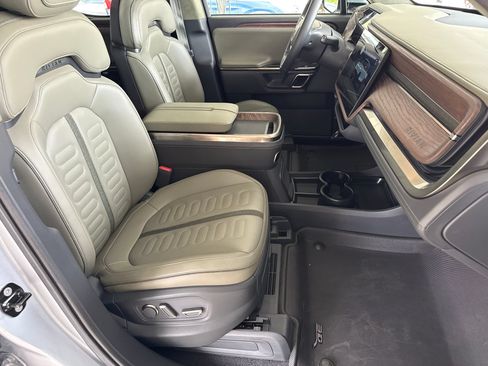 Used 2022 Rivian R1T Launch Edition AWD/4WD image 20