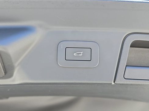 Certified 2026 Land Rover Range Rover Velar S AWD/4WD image 13