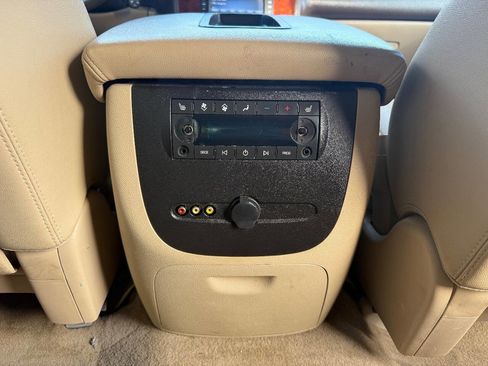 Used 2012 Chevrolet Tahoe LTZ image 21