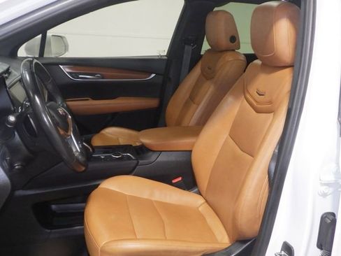 Used 2020 Cadillac XT5 Premium Luxury image 8