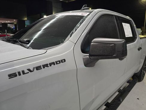 Used 2024 Chevrolet Silverado 1500 Custom w/ Turbomax Blackout Package RWD image 12