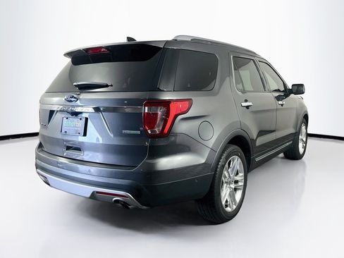 Used 2016 Ford Explorer Limited w/ Equipment Group 301A FWD image 9