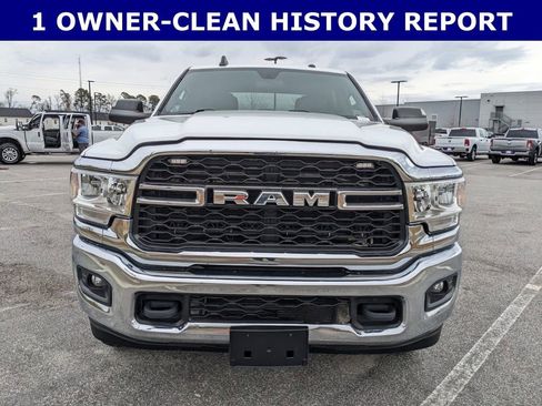 Used 2022 RAM 2500 Tradesman w/ Chrome Appearance Group image 7