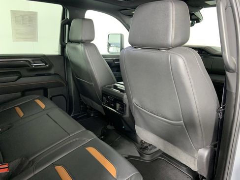 Used 2024 GMC Sierra 2500 AT4 w/ AT4 Premium Plus Package image 13