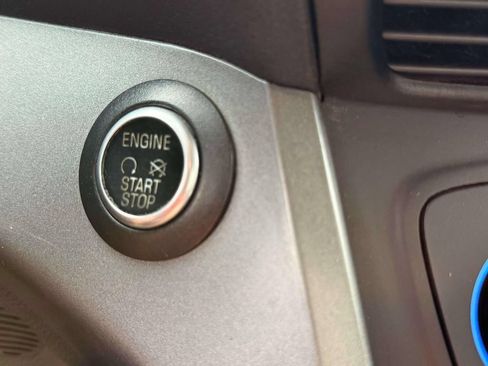 Used 2019 Ford Escape SEL AWD/4WD image 19
