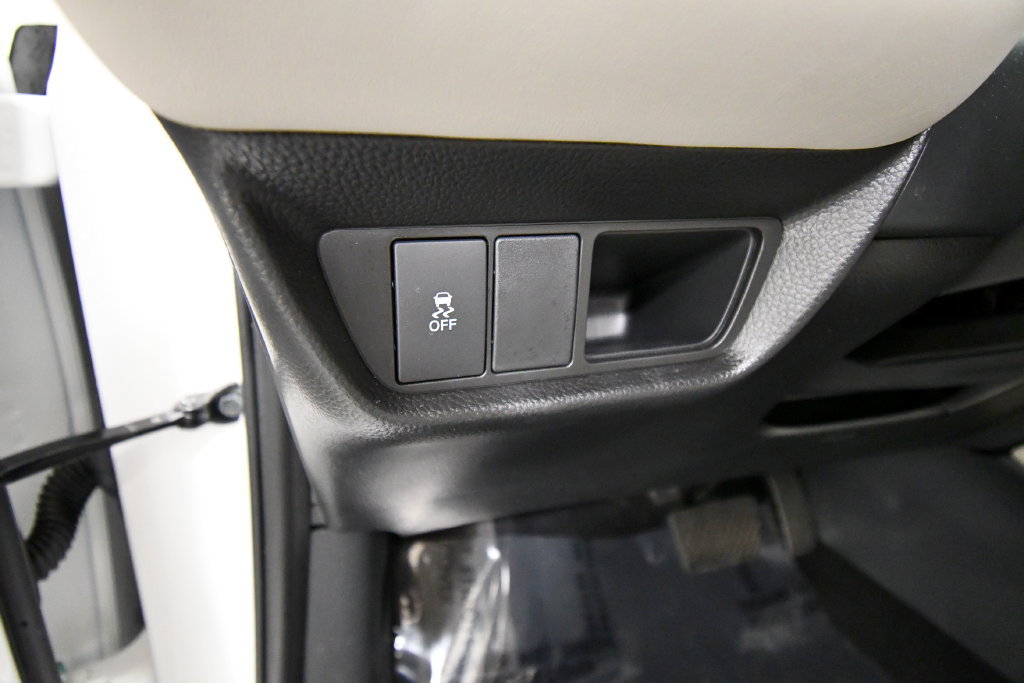 Certified 2026 Honda HR-V LX image 18
