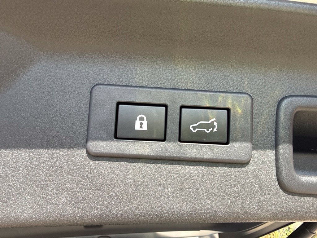 Certified 2025 Subaru Forester Touring AWD/4WD image 29