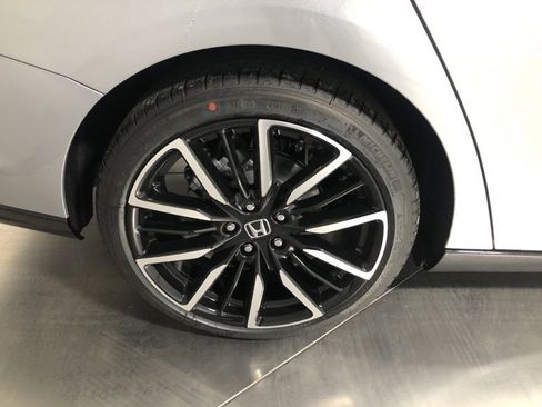 New 2025 Honda Accord Touring image 9