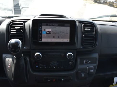 New 2025 RAM ProMaster 2500 w/ Convenience Group image 18