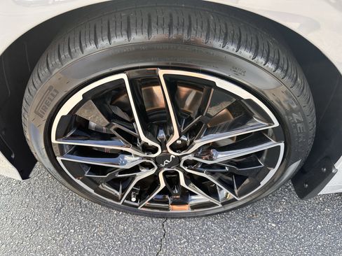 Used 2024 Kia K5 GT w/ GT1 Package image 30