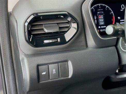 Used 2025 Honda Pilot EX-L image 14