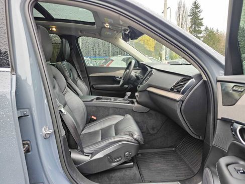 Certified 2022 Volvo XC90 T6 Inscription w/ Climate Package image 10