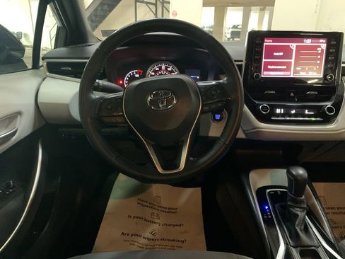 Used 2021 Toyota Corolla SE w/ Carpet Mat Package (TMS) image 17