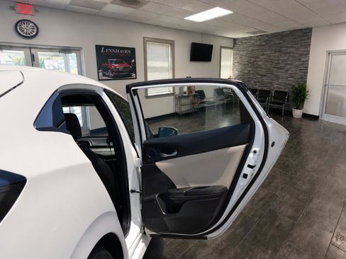 Used 2017 Honda Civic EX image 20