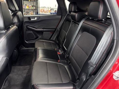 Used 2024 Ford Escape ST-Line image 13