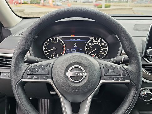 New 2026 Nissan Altima 2.5 SV AWD/4WD image 17