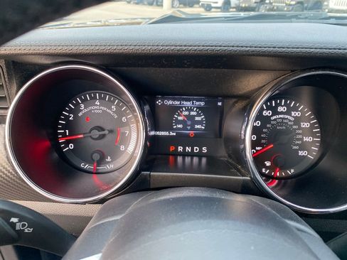 Used 2016 Ford Mustang Coupe image 14