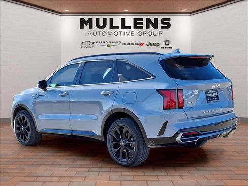 Used 2022 Kia Sorento SX image 7