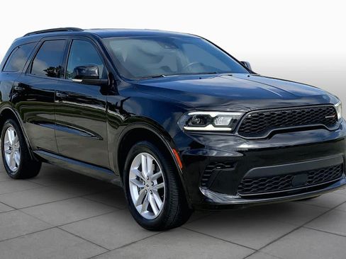 Used 2024 Dodge Durango GT AWD/4WD image 3