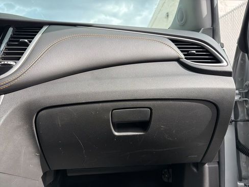 Used 2022 Chevrolet Trax LT w/ Driver Confidence Package image 20