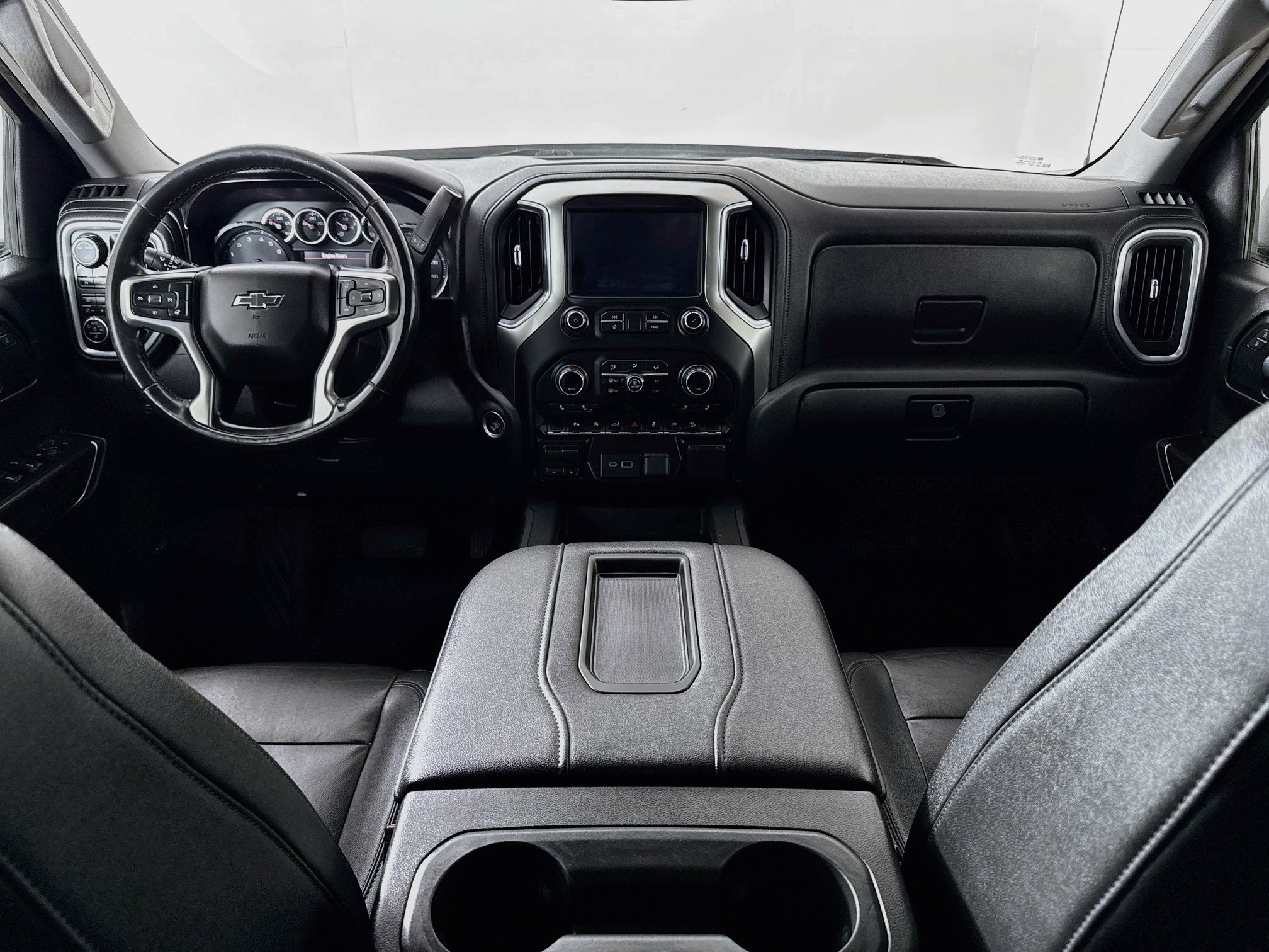Used 2021 Chevrolet Silverado 1500 RST AWD/4WD image 3