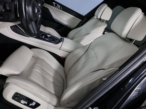 Used 2023 BMW X7 xDrive40i w/ M Sport Package image 10