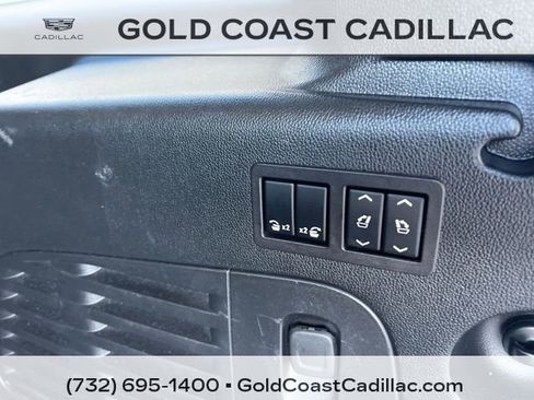 Used 2020 Cadillac Escalade ESV Premium Luxury w/ Escalade Sport Edition image 16