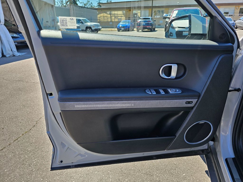Used 2024 Hyundai Ioniq 5 Limited AWD/4WD image 23