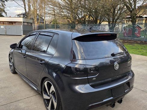 Used 2012 Volkswagen Golf R 4-Door image 8