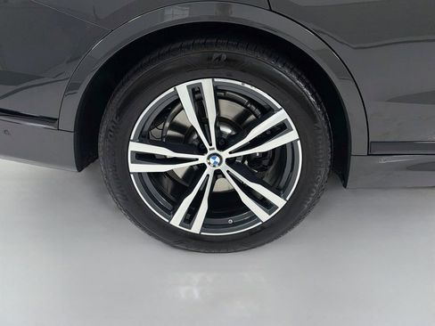 Used 2023 BMW X7 xDrive40i w/ M Sport Package AWD/4WD image 37
