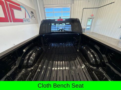 Used 2023 RAM 1500 Big Horn AWD/4WD image 18