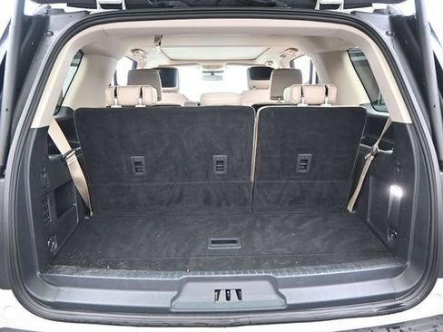 Used 2022 Ford Expedition Limited AWD/4WD image 16