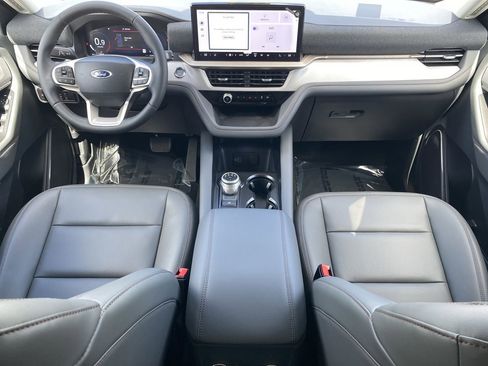 New 2026 Ford Explorer Active w/ Active Comfort Package RWD image 13